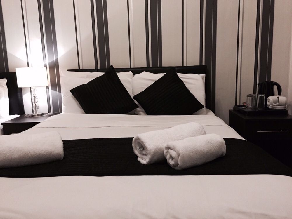 Oyo Firs Lodge London Heathrow Hounslow Extérieur photo